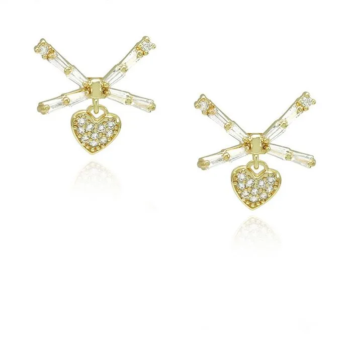 Moteriškas mažas dizaino širdies auskaras