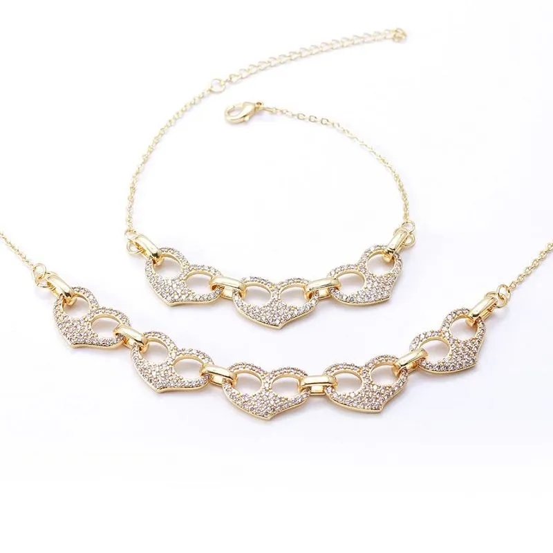 Karolių apyrankės Širdies papuošalų rinkinys